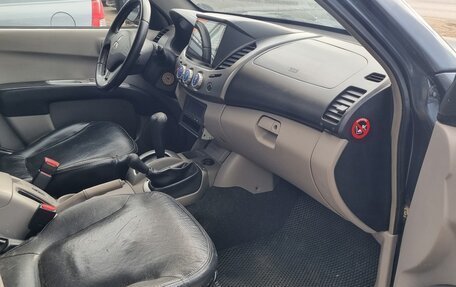Mitsubishi L200 IV рестайлинг, 2008 год, 888 000 рублей, 7 фотография