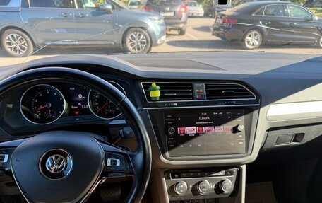 Volkswagen Tiguan II, 2019 год, 2 000 000 рублей, 9 фотография