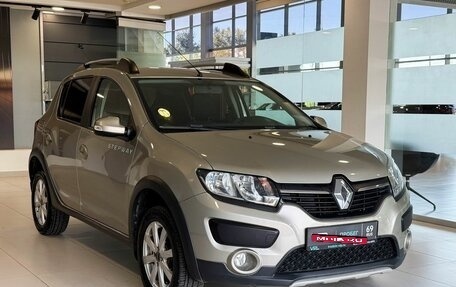 Renault Sandero II рестайлинг, 2016 год, 1 115 000 рублей, 3 фотография