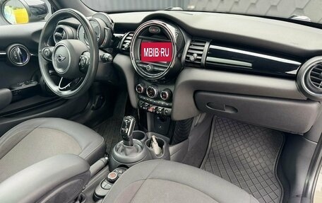 MINI Hatch, 2020 год, 1 650 000 рублей, 9 фотография
