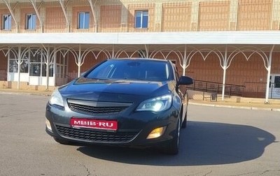 Opel Astra J, 2011 год, 620 000 рублей, 1 фотография