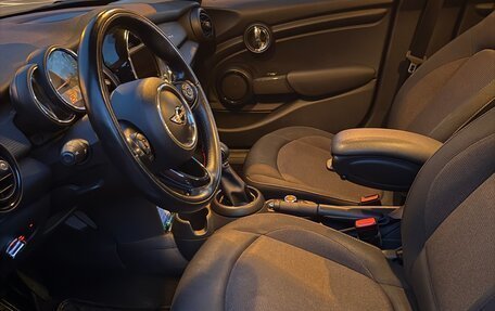 MINI Hatch, 2016 год, 1 730 000 рублей, 9 фотография