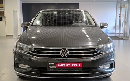 Volkswagen Passat B8 рестайлинг, 2020 год, 3 530 000 рублей, 2 фотография