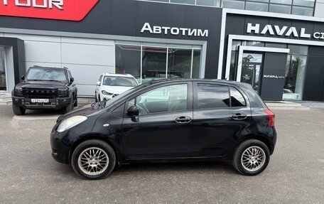 Toyota Yaris III рестайлинг, 2006 год, 398 000 рублей, 9 фотография