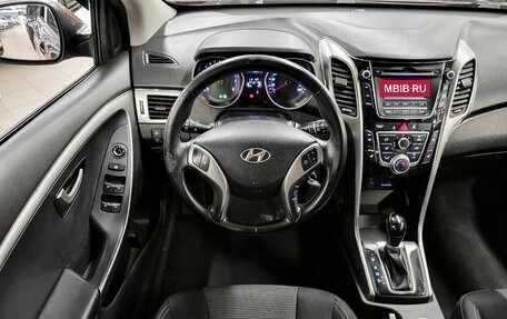 Hyundai i30 II рестайлинг, 2012 год, 885 000 рублей, 11 фотография