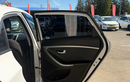 Hyundai i30 II рестайлинг, 2014 год, 1 000 000 рублей, 24 фотография