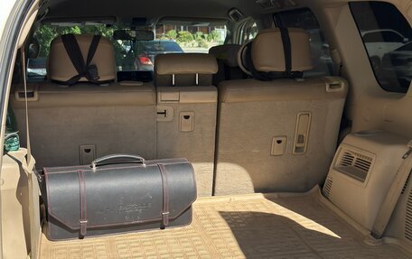 Toyota Land Cruiser Prado 150 рестайлинг 2, 2011 год, 2 700 000 рублей, 13 фотография