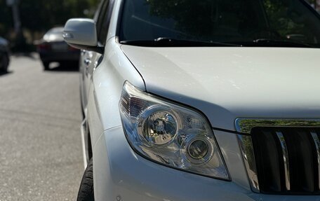Toyota Land Cruiser Prado 150 рестайлинг 2, 2011 год, 2 700 000 рублей, 15 фотография