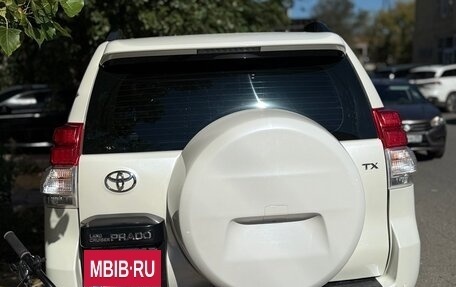 Toyota Land Cruiser Prado 150 рестайлинг 2, 2011 год, 2 700 000 рублей, 18 фотография