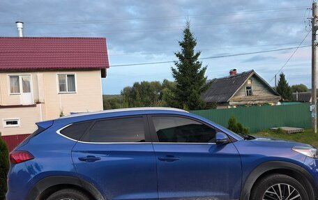 Hyundai Tucson III, 2019 год, 2 500 000 рублей, 2 фотография