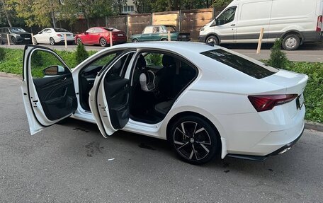 Skoda Octavia IV, 2021 год, 2 300 000 рублей, 4 фотография