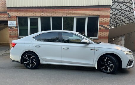 Skoda Octavia IV, 2021 год, 2 300 000 рублей, 11 фотография