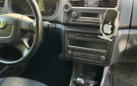 Skoda Fabia II, 2010 год, 550 000 рублей, 10 фотография