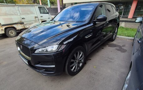 Jaguar F-Pace, 2016 год, 1 850 000 рублей, 2 фотография