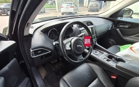 Jaguar F-Pace, 2016 год, 1 850 000 рублей, 6 фотография