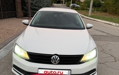 Volkswagen Jetta VI, 2015 год, 850 000 рублей, 3 фотография