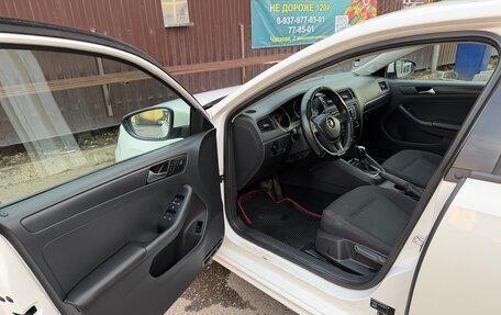 Volkswagen Jetta VI, 2015 год, 850 000 рублей, 18 фотография