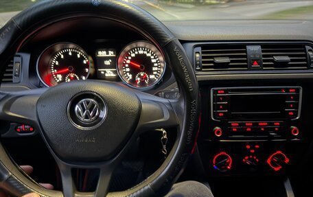 Volkswagen Jetta VI, 2015 год, 850 000 рублей, 23 фотография