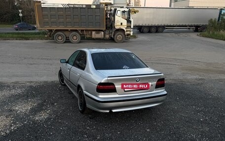 BMW 5 серия, 1999 год, 550 000 рублей, 3 фотография