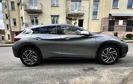 Infiniti Q30, 2016 год, 1 911 000 рублей, 7 фотография