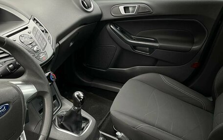 Ford Fiesta, 2015 год, 769 000 рублей, 9 фотография