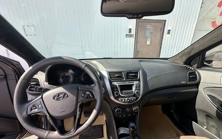 Hyundai Solaris II рестайлинг, 2015 год, 950 000 рублей, 10 фотография