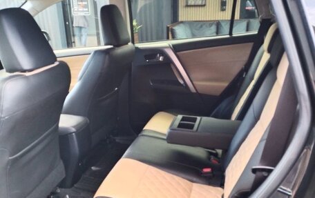 Toyota RAV4, 2016 год, 2 599 000 рублей, 10 фотография