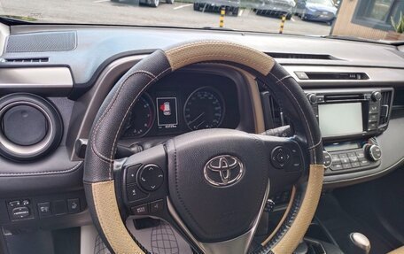 Toyota RAV4, 2016 год, 2 599 000 рублей, 12 фотография
