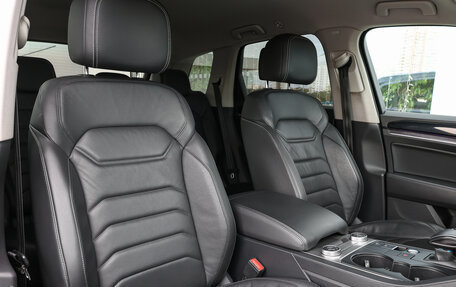 Volkswagen Touareg III, 2018 год, 4 749 000 рублей, 11 фотография