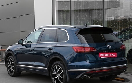 Volkswagen Touareg III, 2018 год, 4 749 000 рублей, 7 фотография