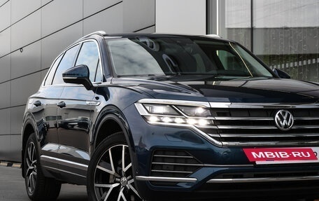 Volkswagen Touareg III, 2018 год, 4 749 000 рублей, 24 фотография