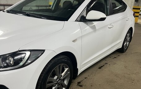 Hyundai Elantra VI рестайлинг, 2017 год, 1 500 000 рублей, 3 фотография