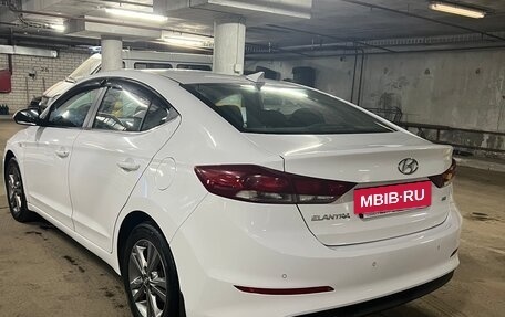 Hyundai Elantra VI рестайлинг, 2017 год, 1 500 000 рублей, 2 фотография