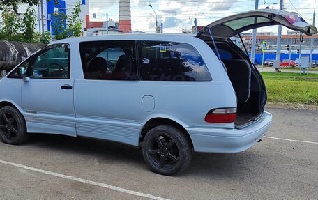 Toyota Previa II, 1998 год, 345 000 рублей, 2 фотография