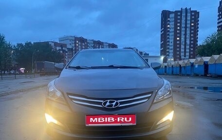 Hyundai Solaris II рестайлинг, 2016 год, 799 999 рублей, 1 фотография