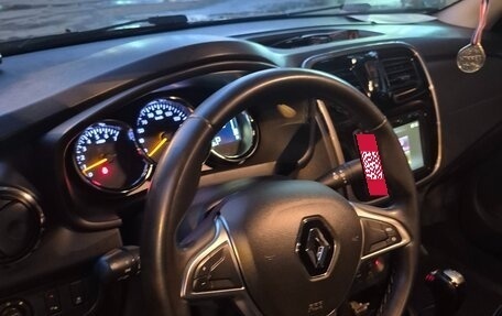 Renault Logan II, 2020 год, 1 000 000 рублей, 12 фотография