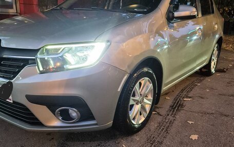 Renault Logan II, 2020 год, 1 000 000 рублей, 19 фотография