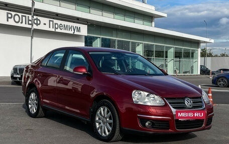 Volkswagen Jetta VI, 2008 год, 897 000 рублей, 3 фотография