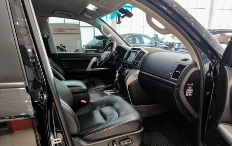Toyota Land Cruiser 200, 2012 год, 3 320 000 рублей, 11 фотография