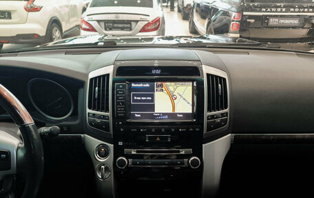 Toyota Land Cruiser 200, 2012 год, 3 320 000 рублей, 15 фотография