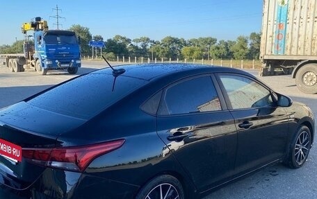 Hyundai Solaris II рестайлинг, 2021 год, 1 200 000 рублей, 3 фотография