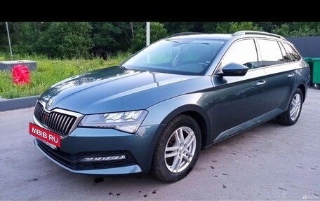 Skoda Superb III рестайлинг, 2020 год, 2 650 000 рублей, 3 фотография