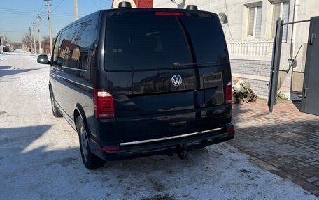 Volkswagen Caravelle T6 рестайлинг, 2018 год, 3 950 000 рублей, 4 фотография