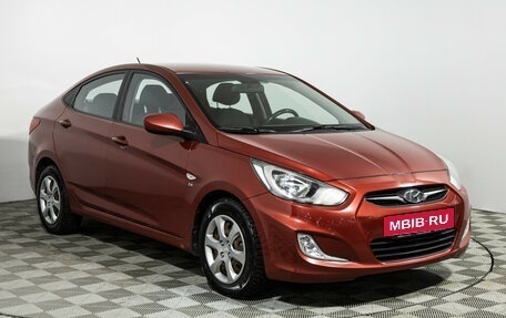 Hyundai Solaris II рестайлинг, 2011 год, 700 000 рублей, 3 фотография