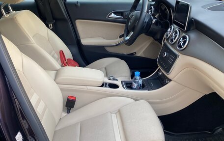 Mercedes-Benz GLA, 2016 год, 2 490 000 рублей, 16 фотография