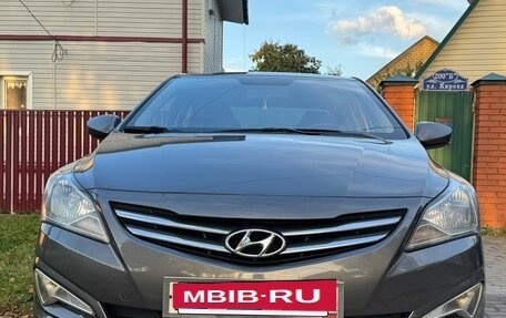 Hyundai Solaris II рестайлинг, 2015 год, 1 050 000 рублей, 8 фотография
