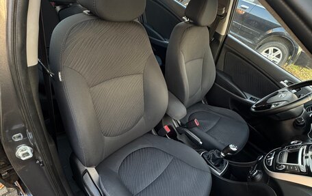 Hyundai Solaris II рестайлинг, 2015 год, 1 050 000 рублей, 17 фотография