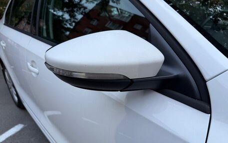 Volkswagen Jetta VI, 2012 год, 1 050 000 рублей, 13 фотография