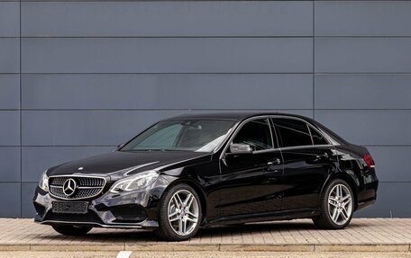 Mercedes-Benz E-Класс, 2015 год, 2 395 000 рублей, 1 фотография