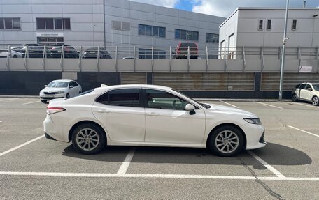 Toyota Camry, 2019 год, 1 750 000 рублей, 1 фотография